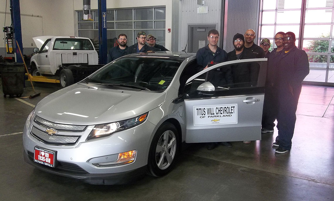 CPTC Hybrid students with Chevy Volt